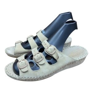 La Plume Sandals size 9 40 Womens Gray Leather Snake Rhinestone Buckle Slip On